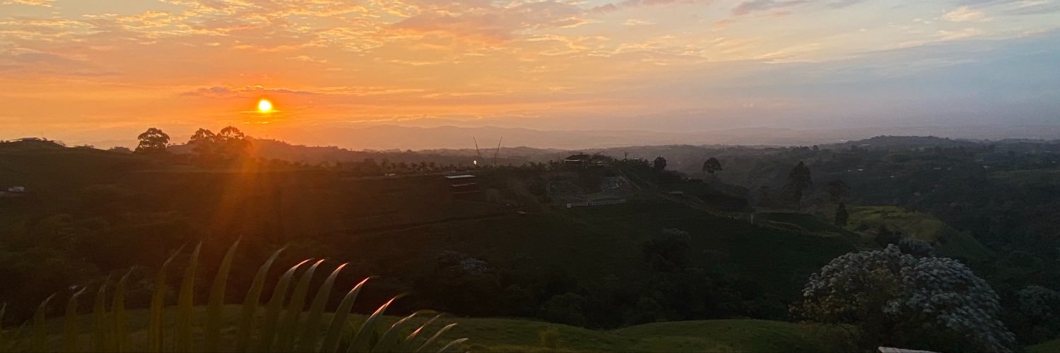 migueSenior's profile banner image