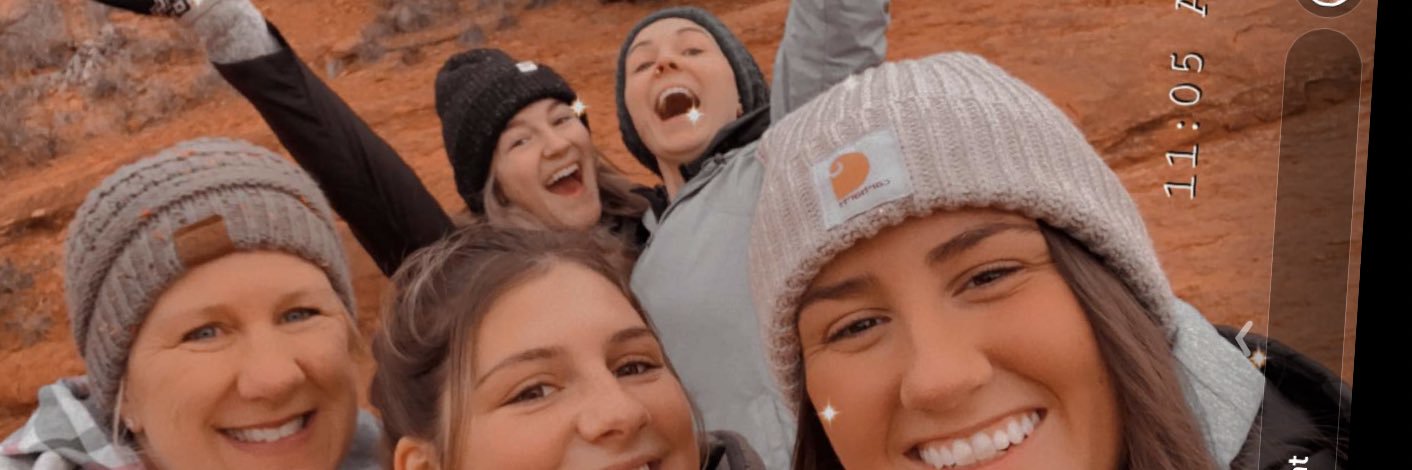CarlyYusko's profile banner image
