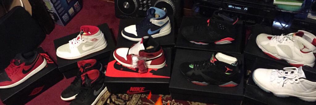 retros4U's profile banner image