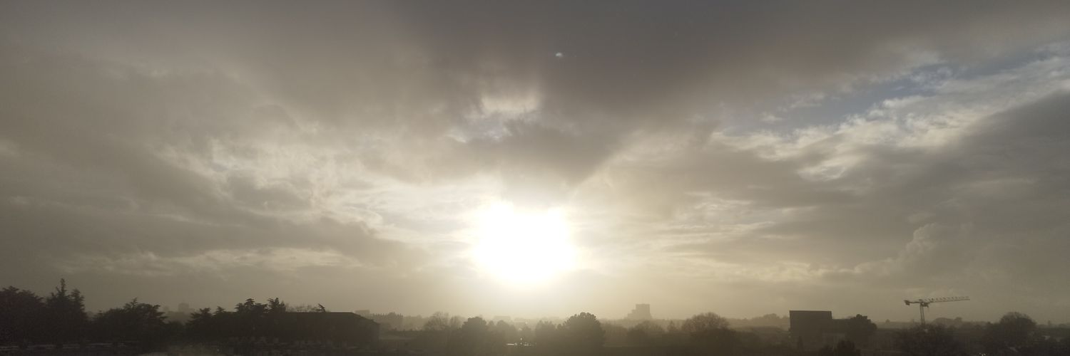 guena111's profile banner image