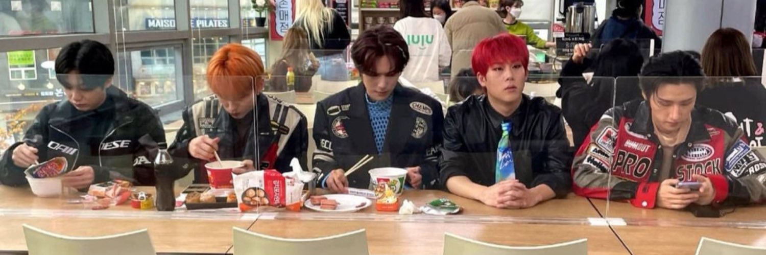 mnbb19931103's profile banner image