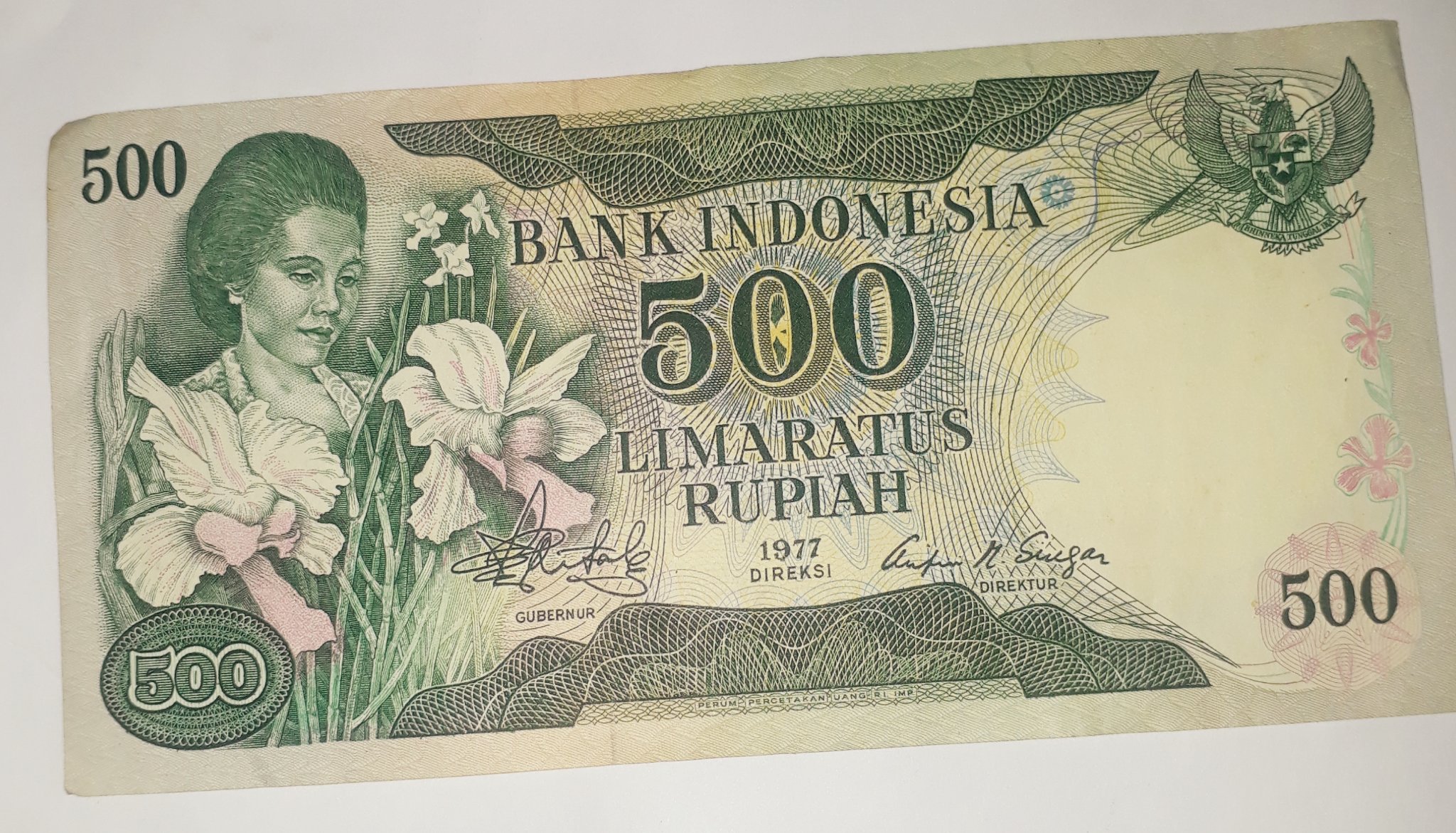 endah_920's profile banner image