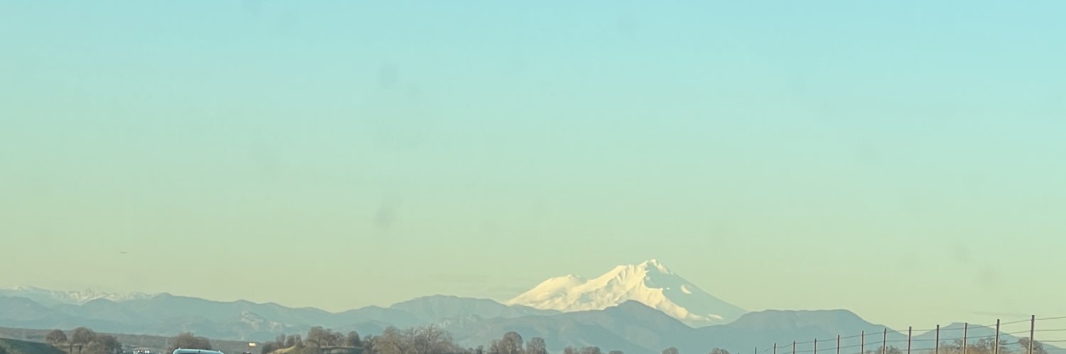 Fernanda_Lu18's profile banner image