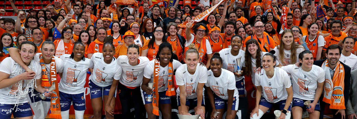 Cristina Ruiperez 🍊🦇 banner