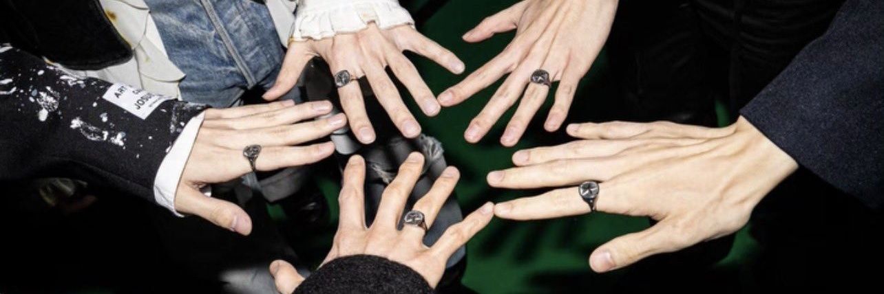 elly 🐝 || 📚 banner