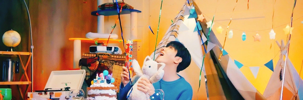 YYYY__I__'s profile banner image