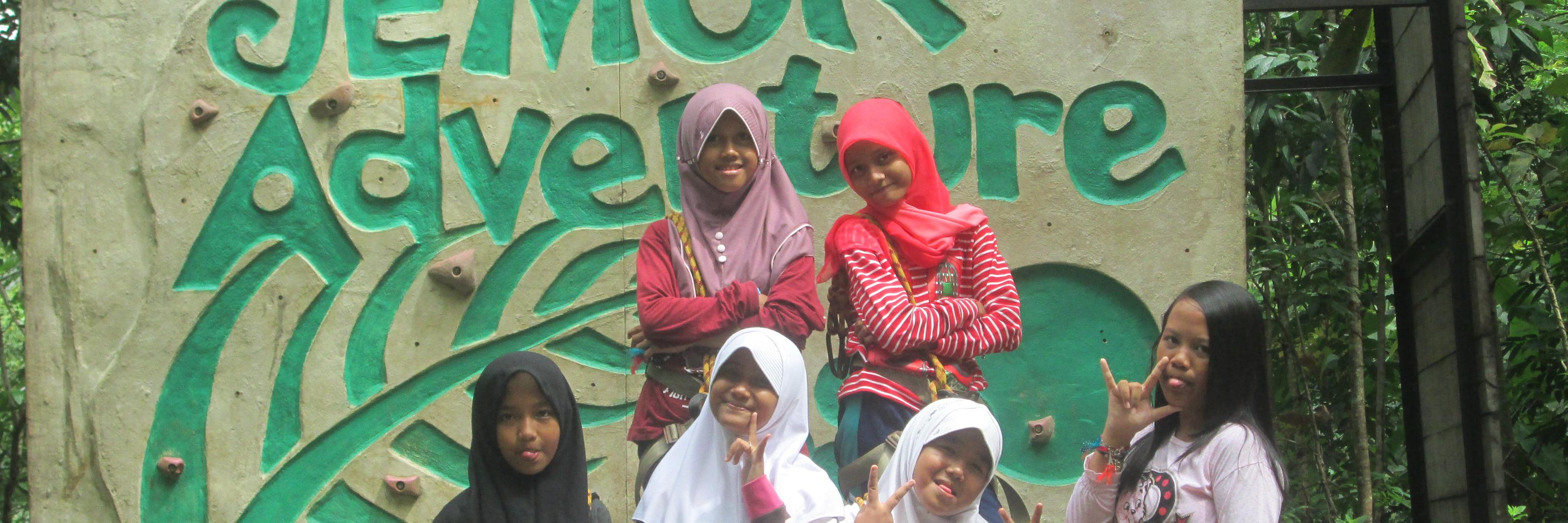 AyuSeptiani814's profile banner image