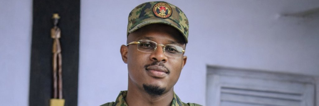 Comr. Oluwashindara✊🏾 banner