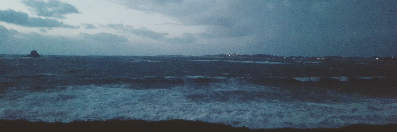 EMYCHIBI 👽 banner