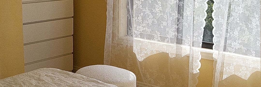 divinehaute's profile banner image