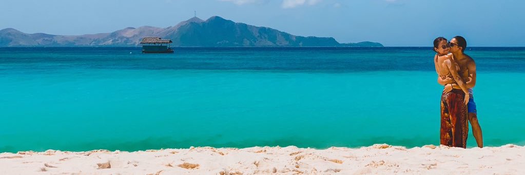 tongyna's profile banner image