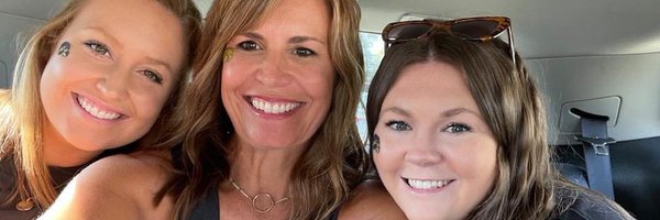 IzzyBrandt Profile Banner