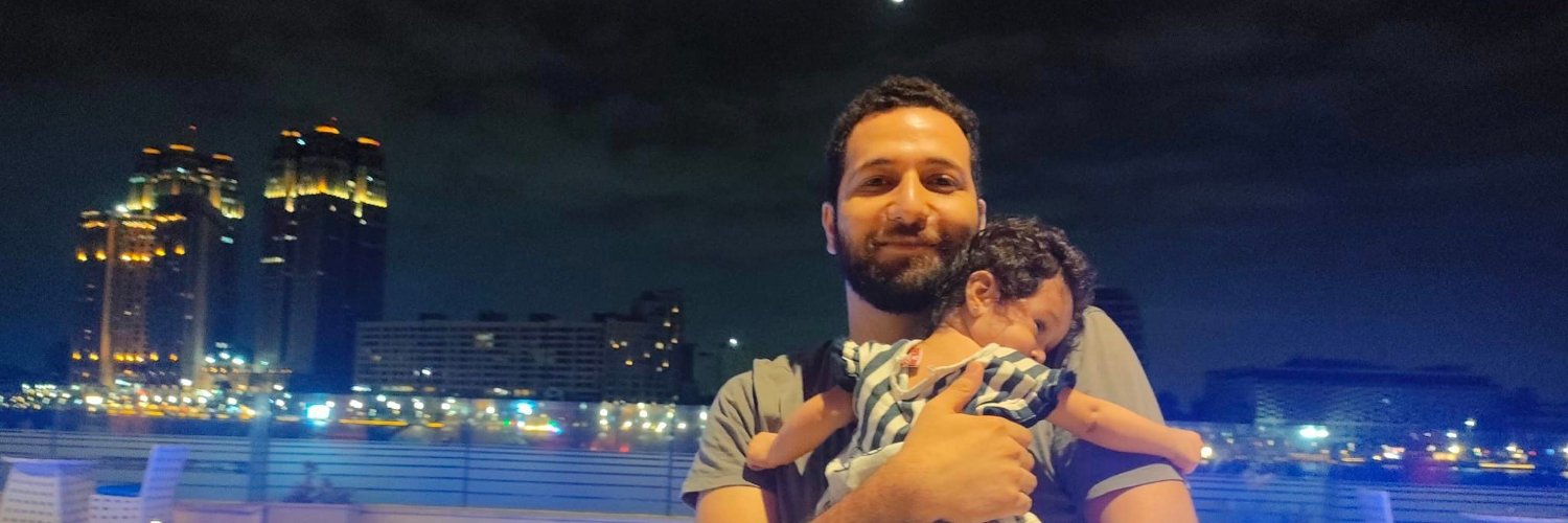 elhaleesmo's profile banner image