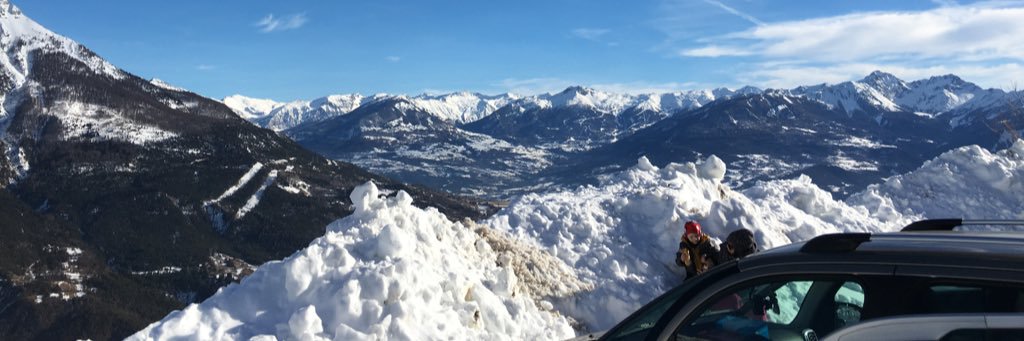 DeliceSamuel's profile banner image