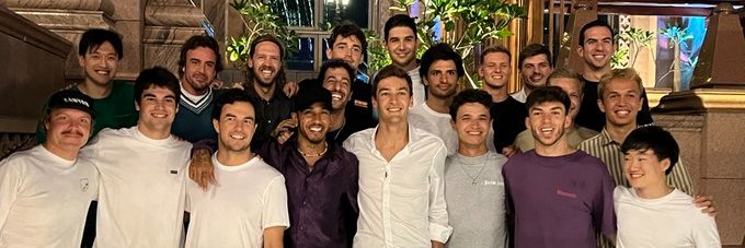 esaugil's profile banner image