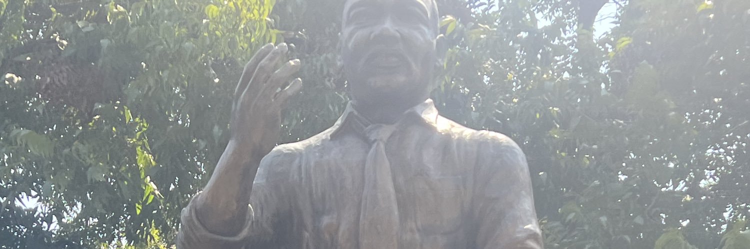 luhbai's profile banner image