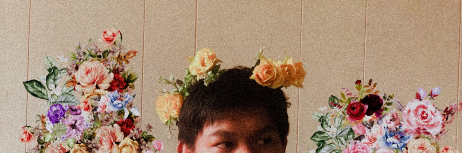 saintholy_'s profile banner image