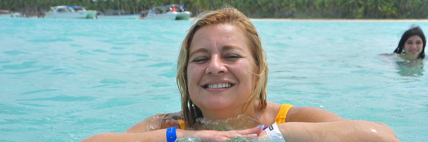 Fabiolaaras's profile banner image