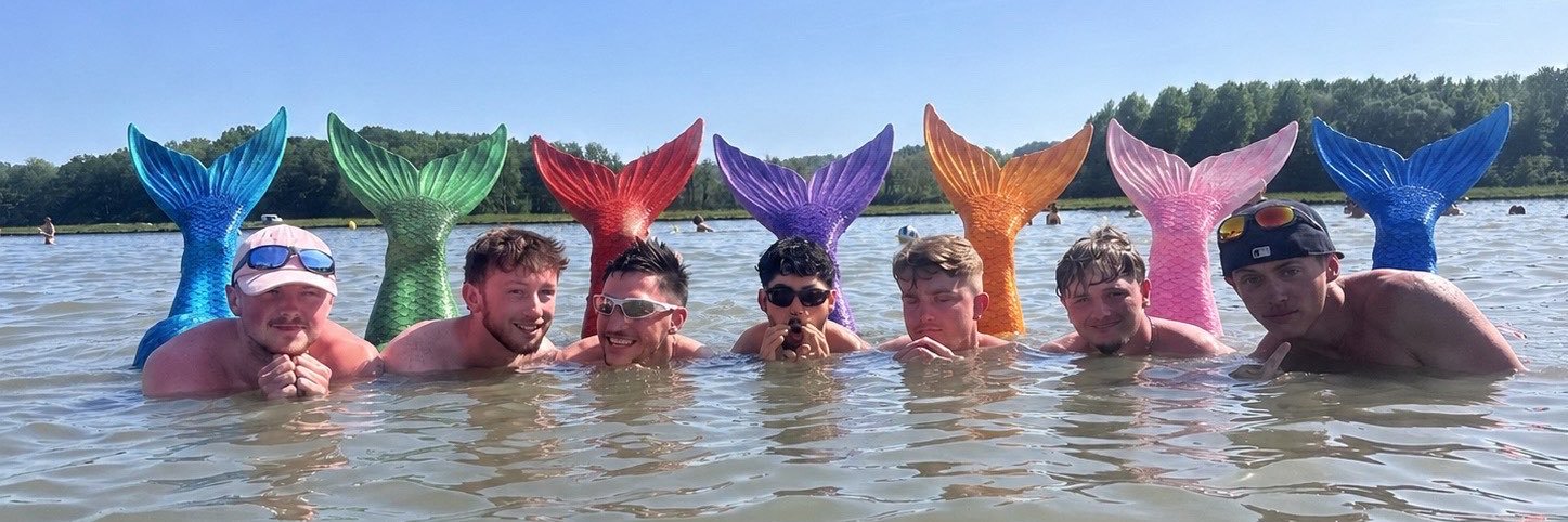 2yaburd's profile banner image