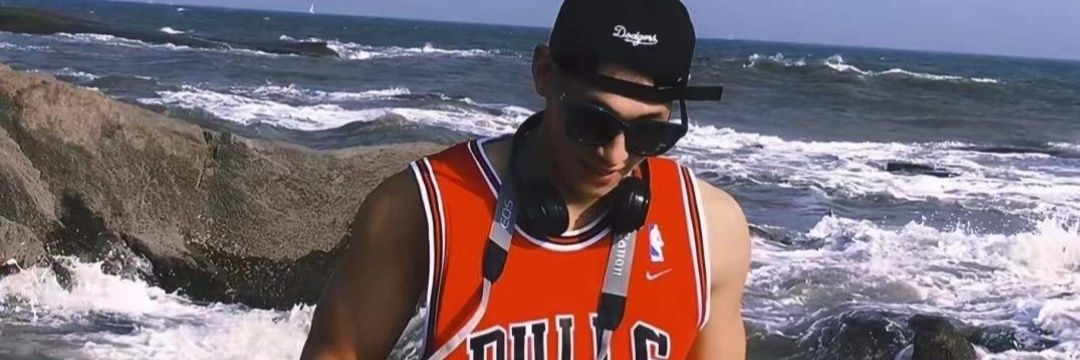 Top18199's profile banner image