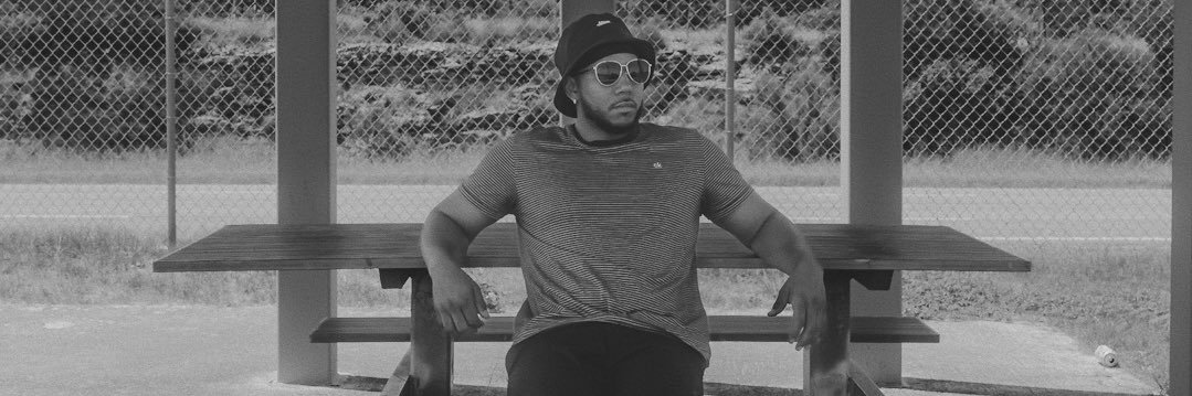 nic_v_'s profile banner image
