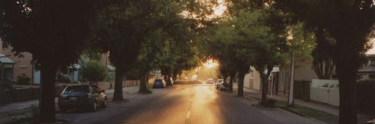 LoverisRed's profile banner image