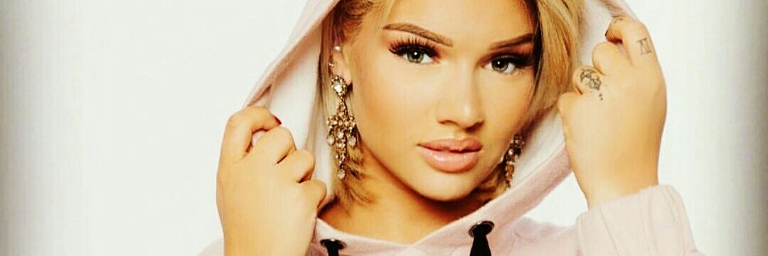 lovely_8890's profile banner image