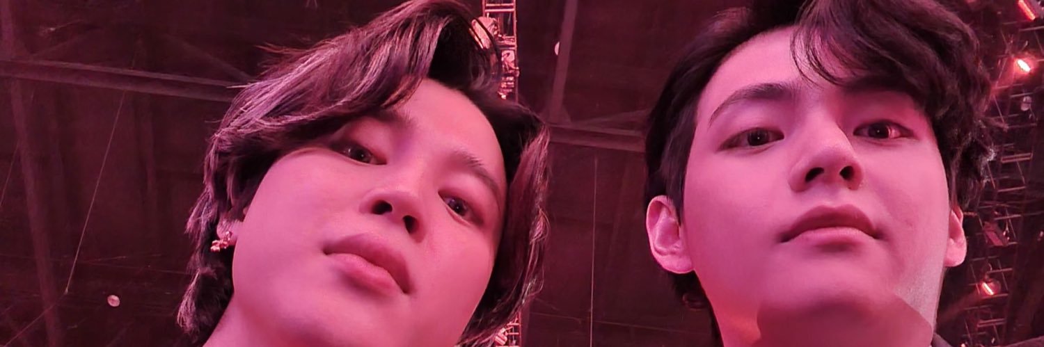 Phi!⁷ 🧈 🐯🐥 banner