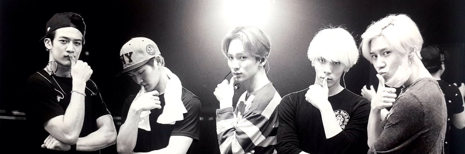 awearymary's profile banner image