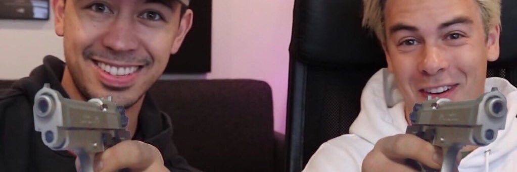 bizzybee2233's profile banner image
