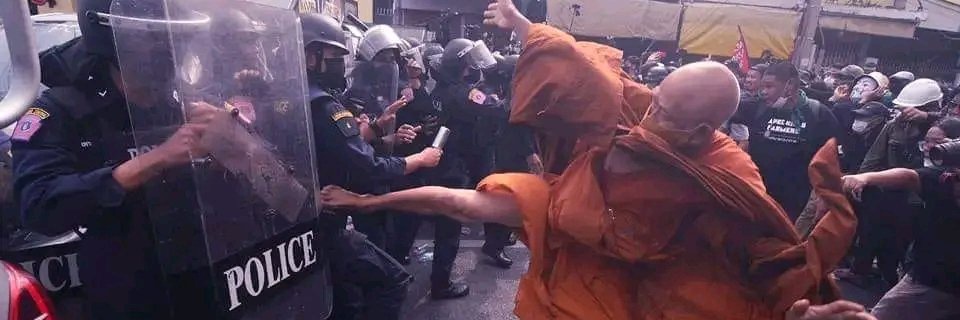 Emilly_WTF's profile banner image