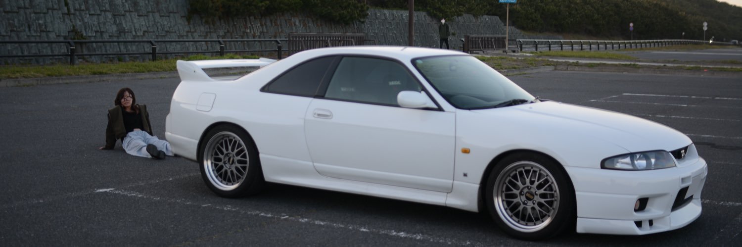RN2600R's profile banner image