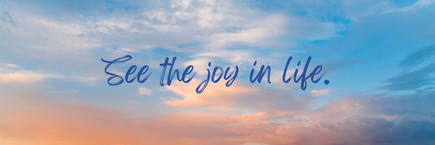 KellyClewell's profile banner image