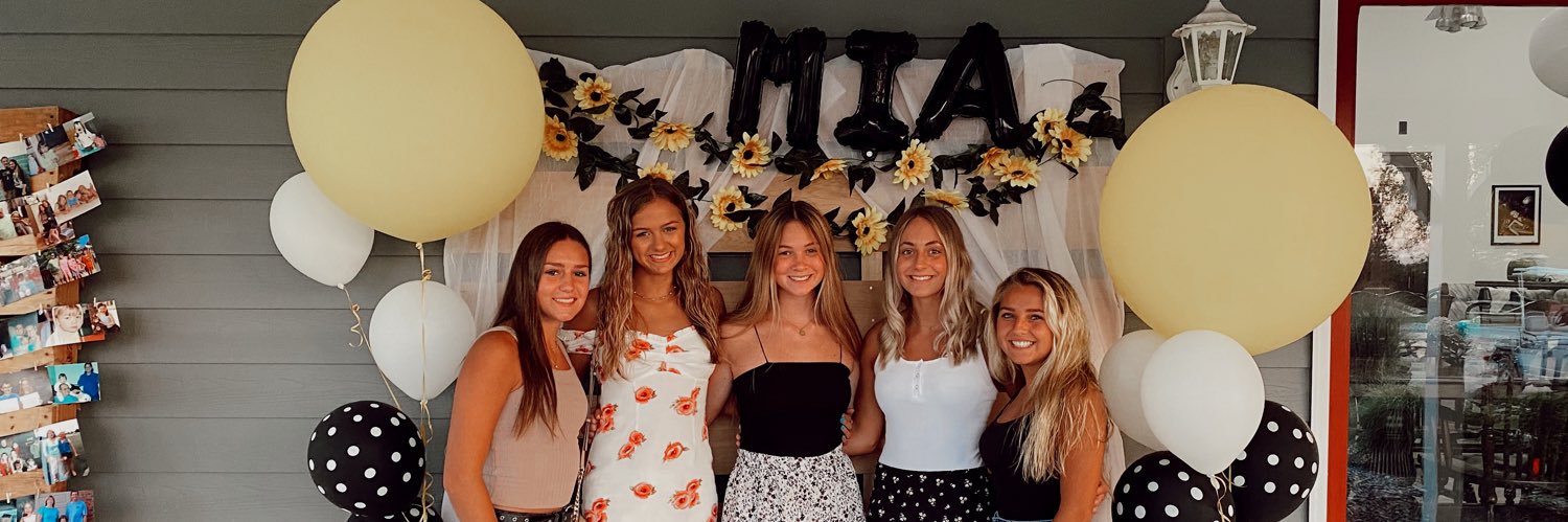 MiaSnow19's profile banner image