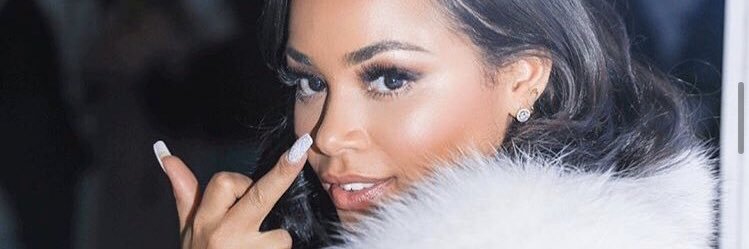 simplyadrianne's profile banner image