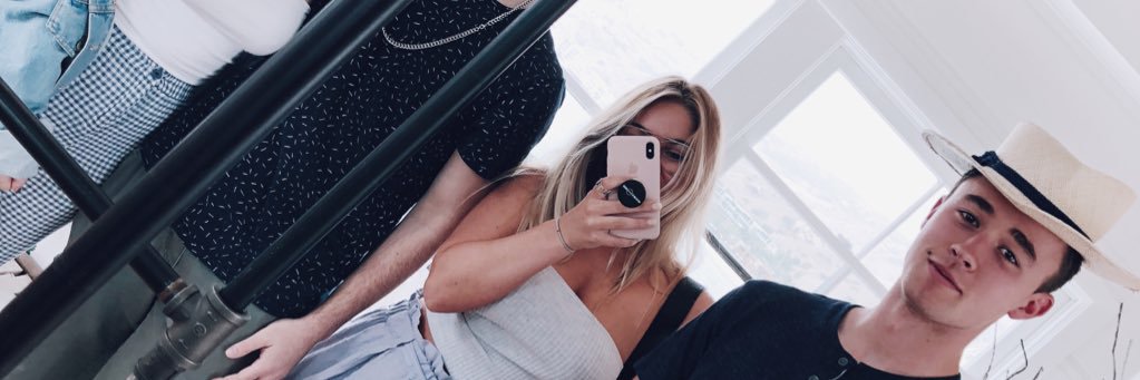 joannaj98's profile banner image
