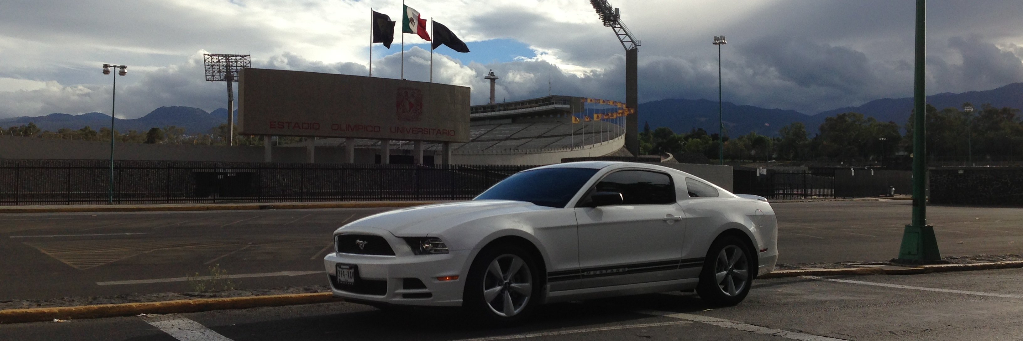 LUISCESR's profile banner image