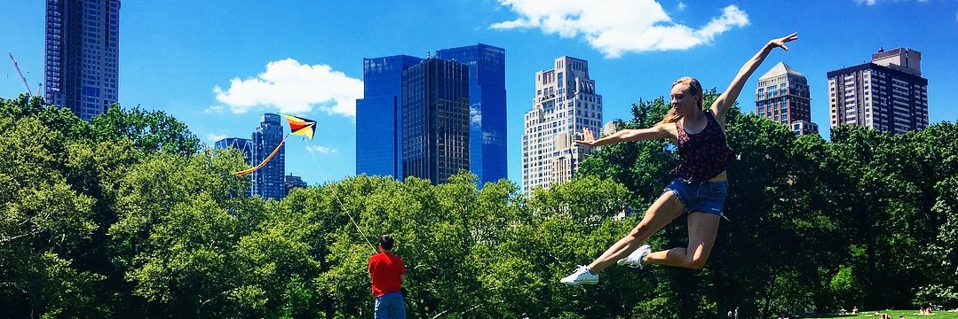 Adriana Pierce banner