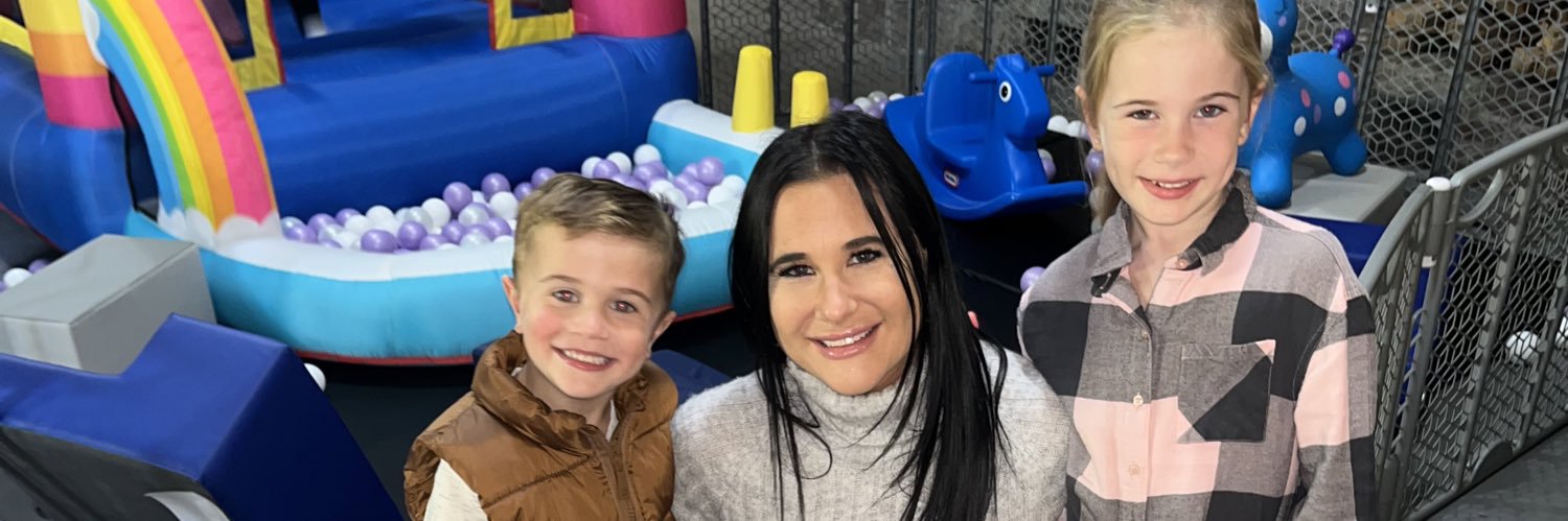 jenahemedinger's profile banner image