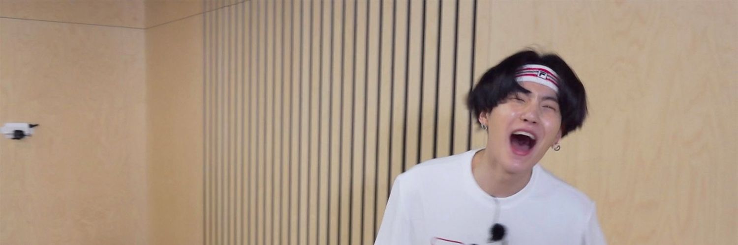 vminthang's profile banner image