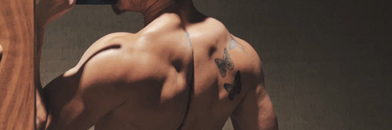 WavyExclusive's profile banner image