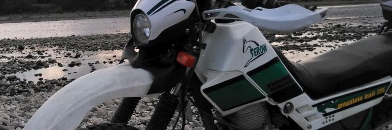 srx63582's profile banner image