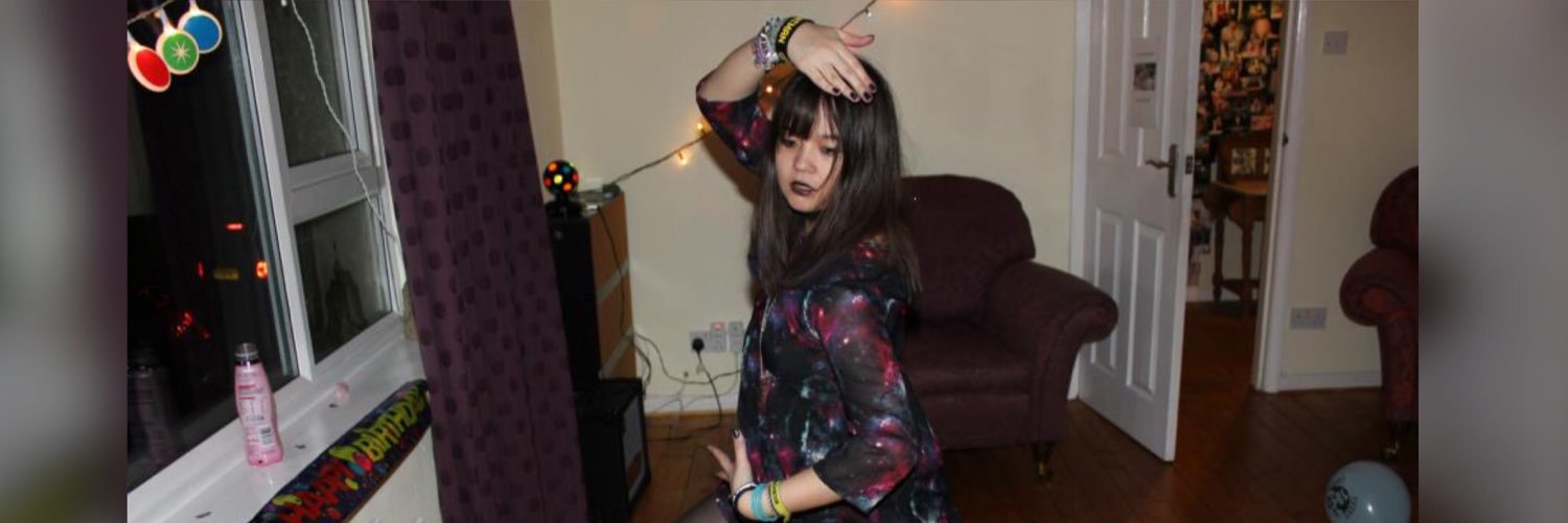 clap alien cheeks banner