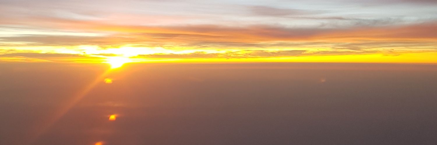luighy77's profile banner image