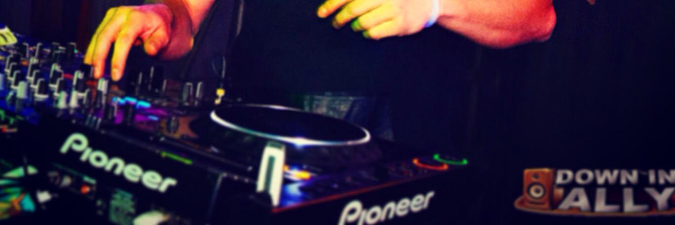 sefrondj's profile banner image