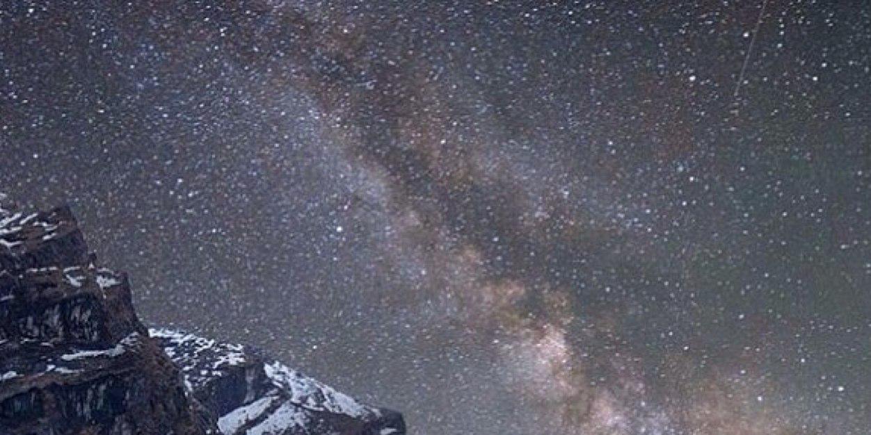 dijulya's profile banner image