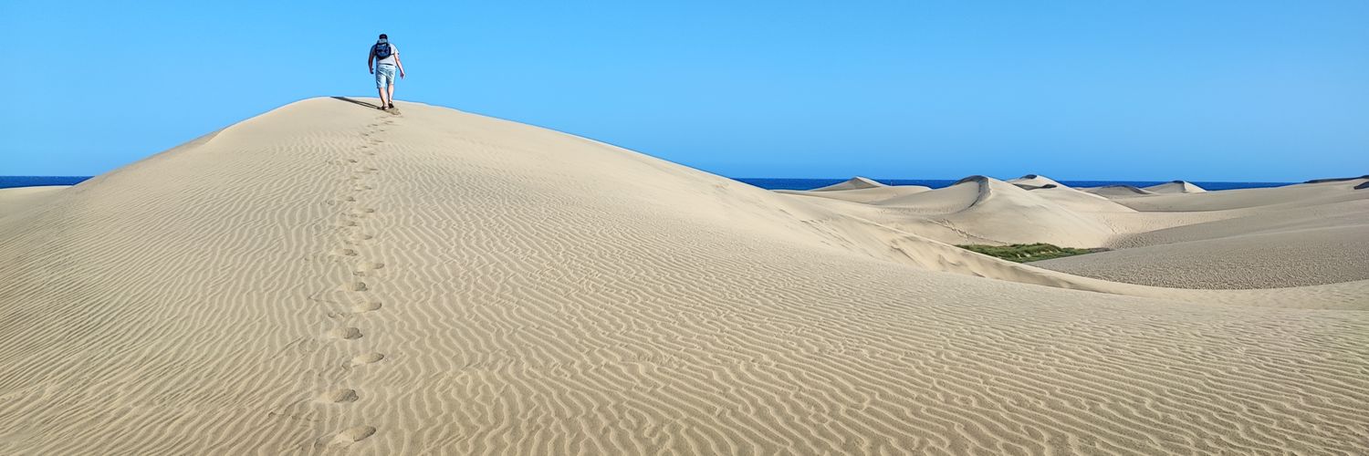 galder's profile banner image