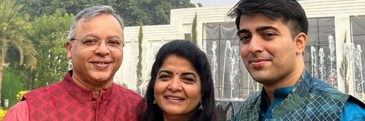 vikiraop's profile banner image
