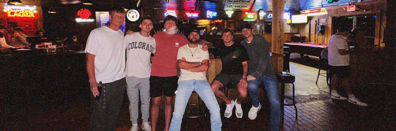 fajames4's profile banner image