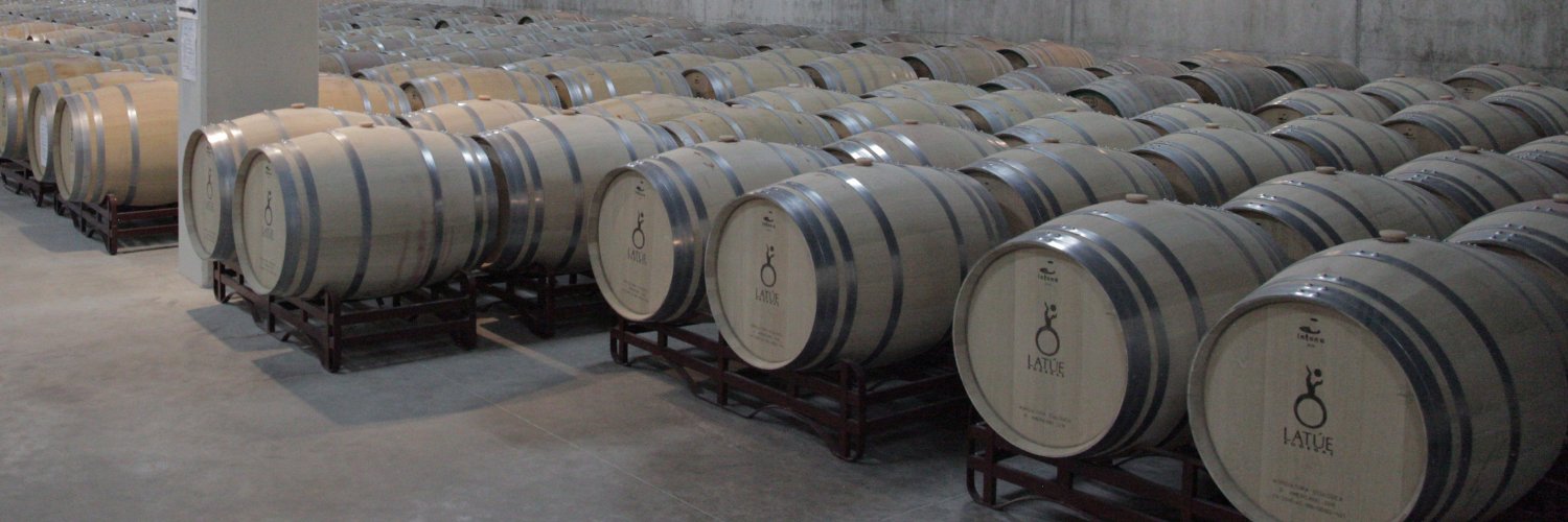 Latúe Bodegas banner